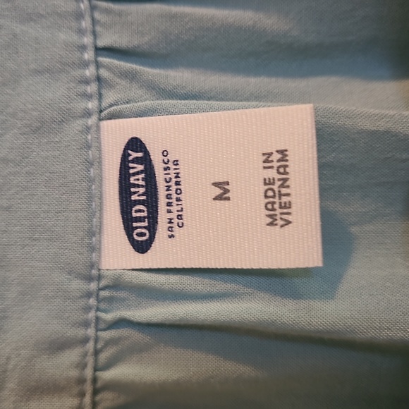 Old navy sleeveless top light blue medium - Picture 3 of 4